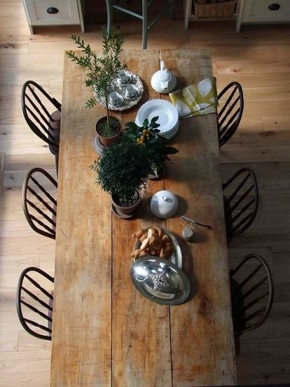 Welcome to the first ever Farmhouse Friday. This week, I am talking tables. Farmhouse Tables. Wood ones, chippy ones, warm patina ones, chunky leg ones. I love them all. Take a look at some of these beauties I share. What are your thoughts on Farmhouse Tables? Diy Farmhouse Table Plans, Farmhouse Table Plans, Farmhouse Table Decor, Farmhouse Dining Room Table, Kitchen Table Wood, Diy Farmhouse Table, Rustic Dining Room, Farmhouse Dining Table, Farmhouse Dining Room