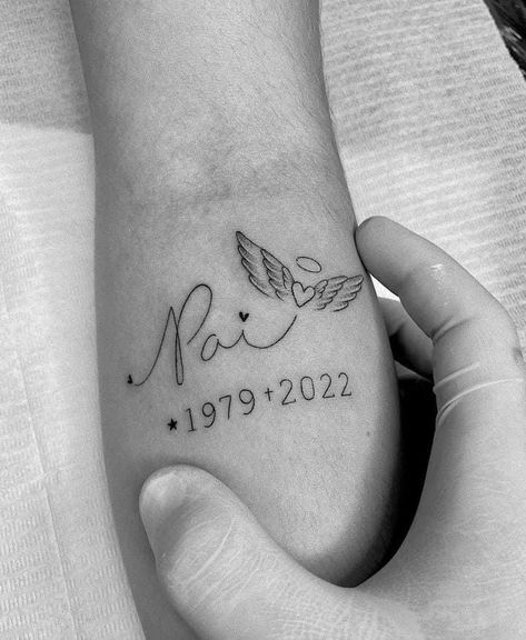 Rip Tattoos For Dad, Inside Finger Tattoos, Tattoos For Dad Memorial, Memorial Tattoo Ideas, Word Tattoo Ideas, Leg Sleeve Tattoos, Memory Tattoos, Leg Tattoo Ideas, Rip Tattoo