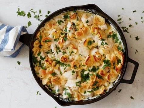 Get Skillet Chicken Tortellini Alfredo Recipe from Food Network Skillet Chicken Tortellini Alfredo, Dinner Recipes Tortellini, Chicken Tortellini Alfredo, Recipes Tortellini, Fettucini Alfredo, Tortellini Alfredo, Pasta Meals, Chicken Tortellini, Tortellini Recipes