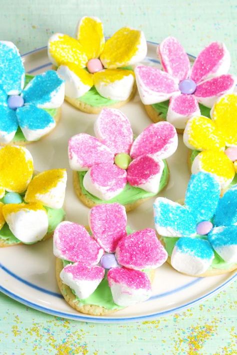 Marshmallow Flower, Flower Biscuits, Cookies To Bake, Marshmallow Flowers, Marshmallow Cookies, Pecan Cake, Cookie Party, Cookies For Kids, Fun Easy Recipes