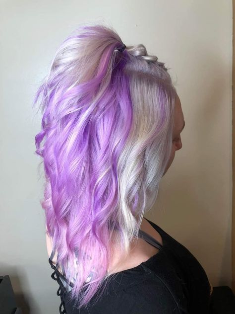 Purple And White Hair, Split Dyed Hair, Purple Eyes, Pastel Purple, White Hair, Hairstyles For School, Purple Hair, Dyed Hair, Cute Hairstyles