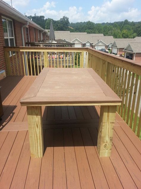 Composite table Goddard style Composite Decking Diy, Outdoor Table Diy, Composite Furniture, Bbq Bench, Decking Furniture, Patio Decking, Trex Decking, Tree Deck, Deck Table