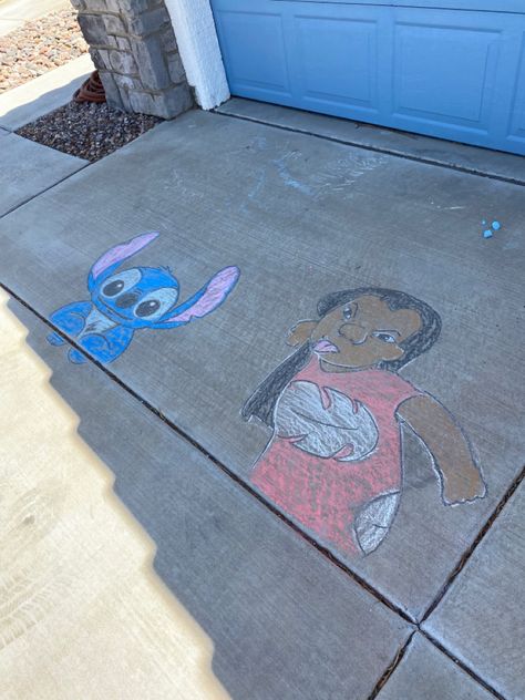 Stitch Chalk Art, Driveway Chalk Art, Disney Chalk Art, Driveway Chalk, Street Chalk Art, Chalk Activities, Walk Ideas, Fun Chalk Art, Walk Idea