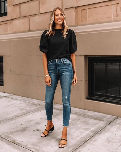 The Classic Skinny Jeans Look You Can't Go Wrong Black Top Outfit Summer, Black Tops Outfit, Jeans Black Top Outfit, Jeans And Black Top Outfit, Black Top And Jeans Outfit, Black Top Outfit, Amazon Top, Fashion Jackson, Blazer Beige