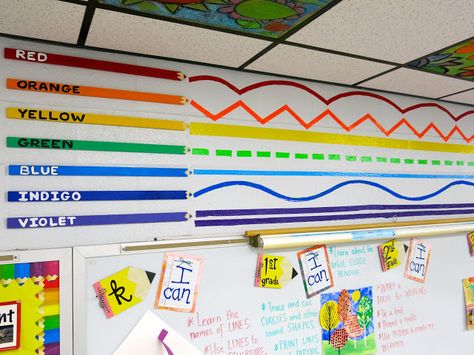 Cassie Stephens: How to Decorate an Art Room: Line and Color Wall! Art Classroom Setup Elementary, Science Bulletin Boards Elementary, Bulletin Boards Elementary, Art Room Rules, Art Classroom Organization, Science Bulletin Boards, Adaptive Art, Elementary Art Classroom, Art Bulletin Boards