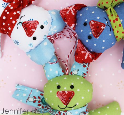 Jennifer Jangles Blog: DIY Animal Christmas Ornaments with Jennifer Jangles Jennifer Jangles, Animal Christmas Ornaments, Teddy Pattern, Sew Toys, Easy Patterns, Craft Board, Animal Christmas, Handmade Christmas Ornaments, Sewing Toys