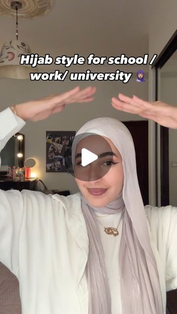 University Hijab Style, Hijab For School, Hijab Styles For University, School Outfits Hijab, Black Hijab Style, Hijab Sport Style Tutorial, Hijab Tutorial With Earrings, How To Glow Up As A Hijabi, Daily Wear Hijab Tutorial