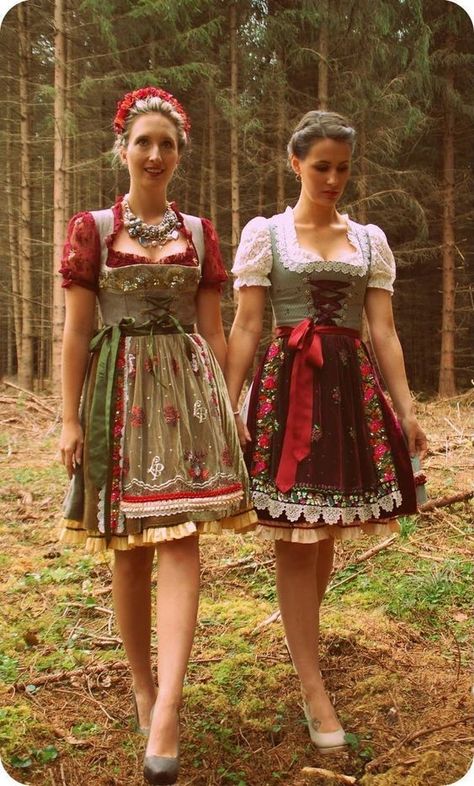 Octoberfest Outfits, Austrian Clothes, German Traditional Clothing, Traditional German Clothing, Drindl Dress, German Traditional Dress, Dirndl Dress Oktoberfest, Oktoberfest Woman, October Fest