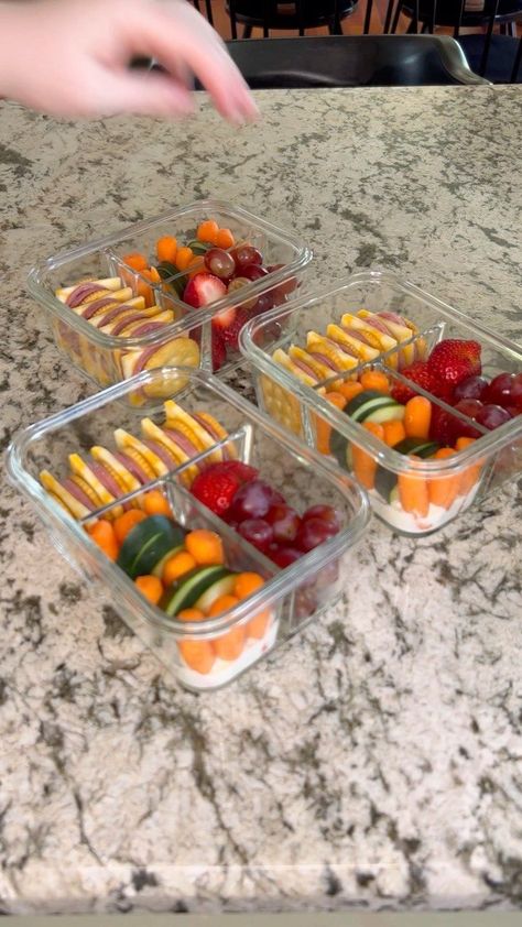 Quick Work Lunches Easy Meals, Healthy Portable Lunches, Snack Lunches For Adults, Prepared Lunches For The Week, Healthy Packed Lunches For Kids, Fast Lunch Ideas For Work, College Lunches On The Go, Charcuterie Meal Prep, Healthy Adult Lunches