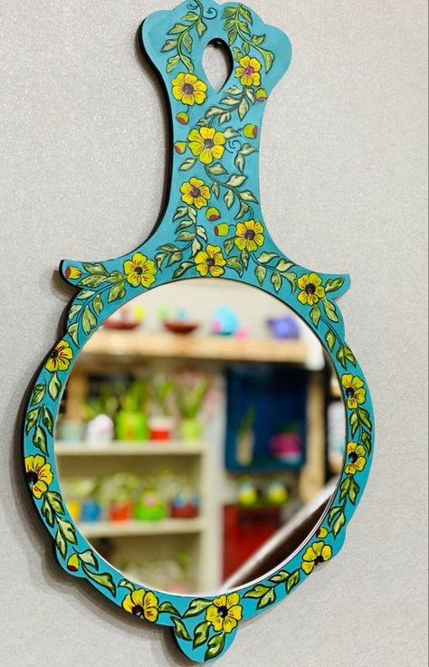 Mirror Painting Ideas Art, Mirror Painting Ideas, Painted Mirror Art, Mirror Decor Ideas, Lamps Ideas, Hand Painted Frames, Floral Mirror, Decorated Wine Glasses, Handmade Gifts Diy