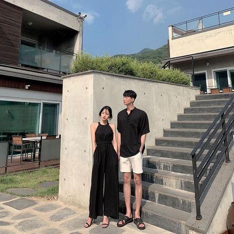 Korean Couple Outfits, Couple Ootd, Ootd Couple, Couple Outfits Matching, Outfit Couple, Korean Couple Photoshoot, Couple Matching Outfits, Couple Fits, Elegant Couple