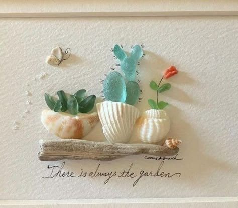 Sea Glass Diy, Sea Glass Artwork, Sea Glass Art Diy, Sea Glass Art Projects, Beach Glass Crafts, Art Coquillage, Beach Bathroom Decor, Shell Crafts Diy, Beach Glass Art