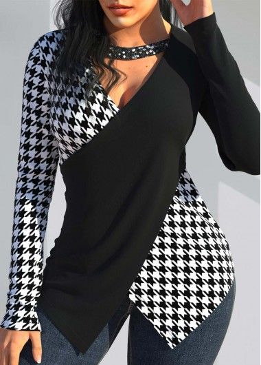 ROTITA Sequin Houndstooth Print Black V Neck T Shirt | Rotita.com - USD $27.98 Houndstooth Shirt, Black Houndstooth, Long Sleeve Tops Casual, Stylish Plus, Plus Size Kleidung, Trendy Tops, Black Sequins, Plus Size T Shirts, Print T Shirts