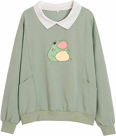 This comfy sweatshirt with a simple frog design is so cute for school and strolling through a flower garden after a rain storm! There are also cropped options in the colors green, peach, and black. Aesthetic Hoodies, Kawaii Hoodie, Aesthetic Sweaters, Hoodies Aesthetic, Oversized Clothes, Collared Sweatshirt, Cat Sweatshirt, Funny Hoodies, Cotton Pullover