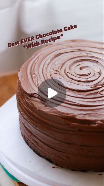 Chelsea Huntley | Salt Sugar Flour Bakery on Instagram: "🍫 RECIPE IN CAPTION 🍫 

The fudgiest chocolate cake mixed with a decadent chocolate buttercream has made this dessert absolutely addicting! Moist, tender and perfectly delicious in every bite!

Chocolate Cake:
- 3 Cups All-Purpose Flour
- 3 Cups Granulated Sugar
- 1 1/2 Cups Unsweetened Cocoa Powder
- 1 Tablespoon Baking Soda
- 1 1/2 teaspoons Baking Powder
- 1 1/2 teaspoons Salt
- 4 large Eggs, room temperature
- 1 1/2 Cups Buttermilk
- 1 1/2 Cups Warm Water
- 1/2 Cup Vegetable Oil
- 1 Tablespoon Vanilla Extract
 
Butter three 9-inch round cake pans and dust with flour, dumping out excess. (I used two nine inch springform pans because I couldn’t find my cake pans)
 Mix flour, sugar, cocoa, baking soda, baking powder and salt in a Round Chocolate Cake, Best Ever Chocolate Cake, Chocolate Desserts Cake, Flour Bakery, Layered Cakes, Chocolate Cake Designs, Chocolate Pictures, Unsweetened Cocoa Powder, Fruit Toppings