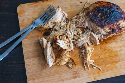 Smoked Pulled Chicken Recipe: How to Smoke Chicken Fatteh Lebanese, Smoked Shredded Chicken, Chicken Fatteh, Smoked Pulled Chicken, Fatteh Recipe, Pulled Chicken Recipe, Gf Dinners, Smoked Chicken Recipes, Lebanese Chicken