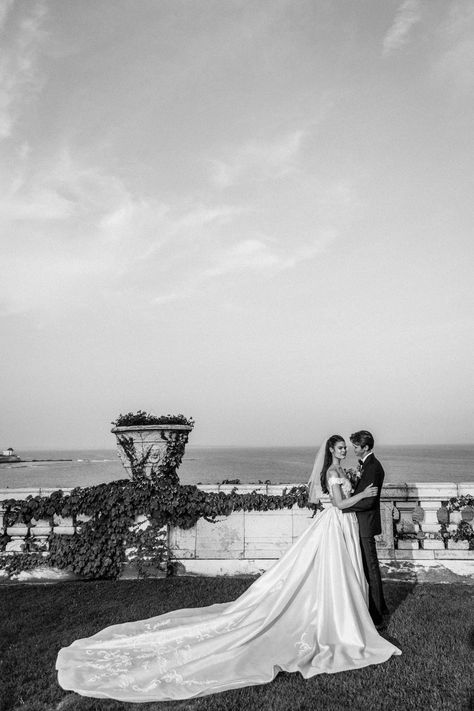 Rosecliff Mansion Wedding, Rosecliff Mansion, Vogue Wedding, Lake Como Wedding, Wisconsin Wedding, Gilded Age, Mansion Wedding, Mexico Wedding, Wedding Goals