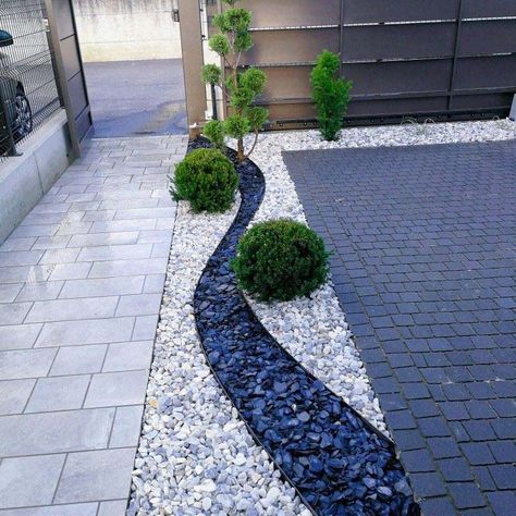 Backyard Pebbles Landscaping, White Pebble Garden, Outdoor Landscaping Ideas Front Yard, Elegant Plants, Pebble Landscaping, Rock Yard, Design Yard, Backyard Renovation, Florida Landscape