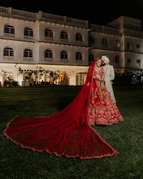 Unseen pictures from Arti Singh and Dipak Chauhan Wedding ❤ @artisingh5 @dipakchauhan09 Outfit- @rachitkhannaofficial Styling- @shrutijoshi21 Makeup- @cashmakeupartistry Hair- @the_art_case_byfarah Jewellery- @bhartijewellersofficial Chooda,Kaleera and Kamarband- @raabtabyrahul Mehndi - @sonamistry_mehandi Photography - @dreamdiariesindia Media Relations & PR - @brandnbuzz #wishnwed #artisingh #artisinghwedding #krushnaabhishek #krushna #govinda #celebritycouple #celebritywedding #bolllyw... Aarti Singh, Indian Wedding Pictures, Bride Groom Photoshoot, शादी की तस्वीरें, Iskcon Temple, Indian Wedding Poses, Groom Photoshoot, Indian Wedding Couple Photography, Govt Job