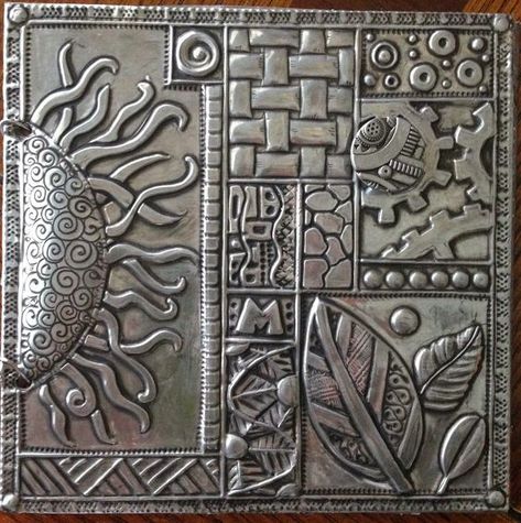 Metal Tooling Art Projects, Metal Tape Art, Feuille Aluminium Art, Foil Crafts, Pewter Embossing, Metal Tooling, Embossing Art, Tin Foil Art, Metal Embossing Art