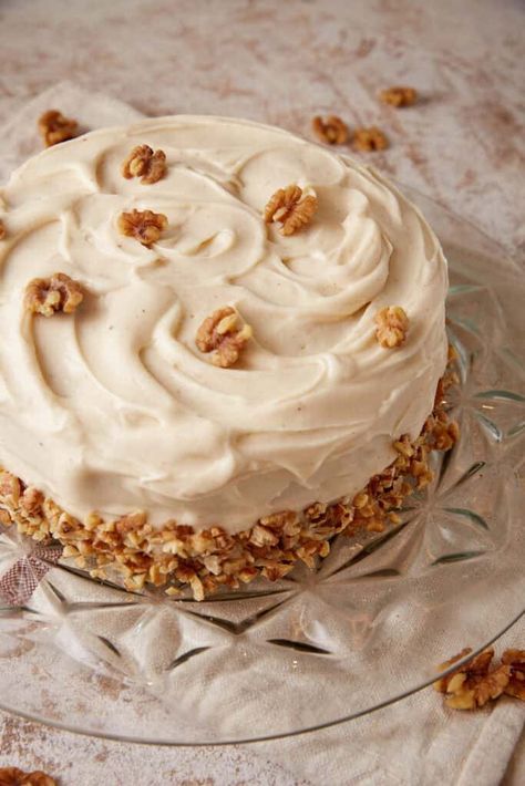 Banana Layer Cake With Cream Cheese Frosting Banana Cake With Cream Cheese Frosting, Banana Layer Cake, Best Banana Cake, Brown Butter Cream Cheese Frosting, Brown Butter Cream Cheese, Banana Cake Recipe Easy, Cream Cheese Frosting Easy, Brown Butter Frosting, Banana Buttermilk