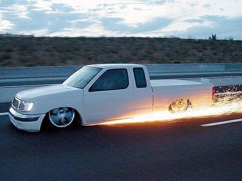 Spark it or park it!!! Slammed Trucks, Nissan Hardbody, Super Pictures, Truck Graphics, Bagged Trucks, Customised Trucks, Lowrider Trucks, Dropped Trucks, Nissan Trucks