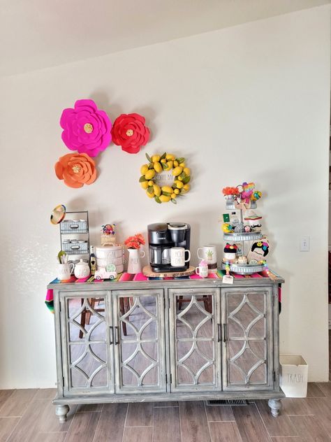 Mexican home decor Colorful Coffee Bar, Mexican Coffee Bar Ideas, Mexican Coffee, Coffee Bar Ideas, Mexican Decor, Bar Ideas, Mexican Style, Style Dresses, Coffee Bar