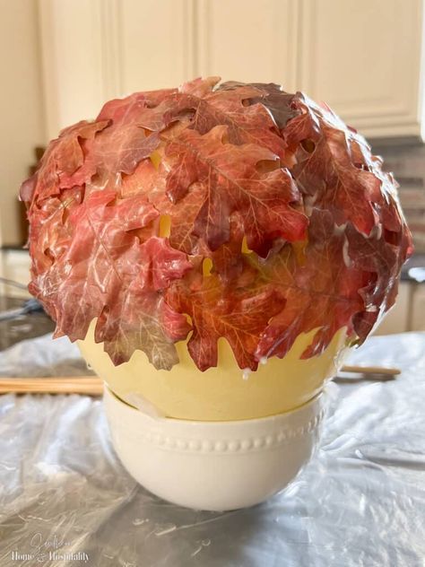 Balloon Leaf Bowl, Leaf Bowls Mod Podge, Fall Leaf Bowl, Leaves Craft, Red Oak Leaf, Mod Podge Projects, Fabric Decoupage, Autumn Leaves Craft, Bowl Decor