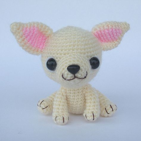 Chihuahua | Pattern is avialable on my etsy | Jaravee | Flickr White Chihuahua, Crochet Dog Patterns, Crochet Mignon, Confection Au Crochet, Haken Baby, Crochet Dog, Dog Pattern, Crochet Toys Patterns, Love Crochet