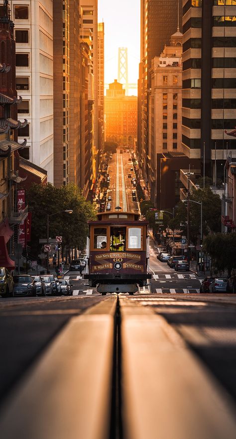 Streets Aesthetic, City Life Photography, View Wallpaper, Sunset City, Wall Papers, City Wallpaper, City Landscape, City Street, City Photography