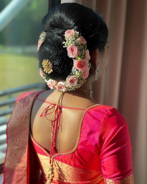 Floral Elegance: Sophisticated Bun Hairstyles with a Touch of Nature Blows Design, Simple Saree Blouse Designs, Bridal Hairstyle Ideas, Lace Blouse Design, Flower Bun, Latest Bridal Blouse Designs, Basic Blouse, Engagement Hairstyles, Bridal Bun