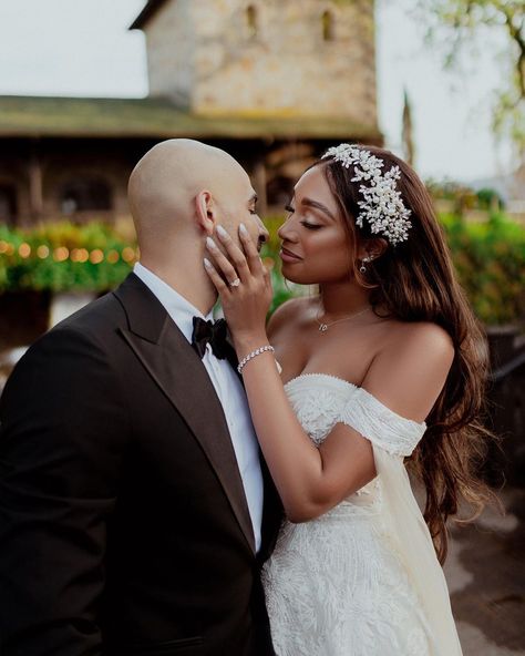 REEM Photography on Instagram: “Don’t want this night to end 🤎 — Photography: @photosbyreem Videography: @unleashedvizuals Planner: @creativeflowco Makeup:…” Engagement Photos Miami, Family Wedding Photos, Bridal Portraits, Strapless Wedding Dress, Engagement Photos, Family Photos, Wedding Dresses Lace, Wedding Dress, Makeup