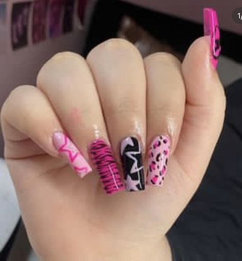 Snooki Nails, Nail Short, Nail Paints, Idea Nail, Punk Nails, Grunge Nails, Pretty Gel Nails, Really Cute Nails, Unique Acrylic Nails