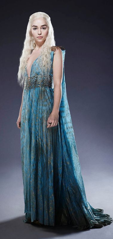 Game Of Thrones Daenerys Targaryen Daenerys Targaryen Qarth, Game Of Thrones Halloween, Dating Sims, Got Costumes, Game Of Thrones Costumes, Game Of Throne Daenerys, Gra O Tron, Marine Uniform, Mother Of Dragons