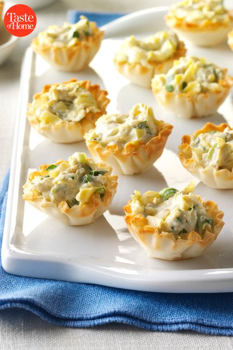 Cheese Tartlets, Phyllo Cups, Brie Bites, Easter Appetizers, Elegant Appetizers, Easter Snacks, Ginger Peach, Crab Salad, Phyllo Dough