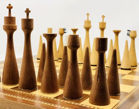 Pawn Sacrifice, Diy Chess Set, Chess Master, Wood Chess Set, Wooden Chess Pieces, Michael Anastassiades, Playing Cards Design, Wood Chess, Chess Sets