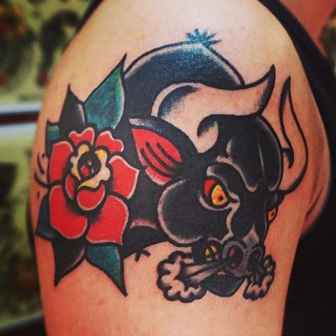 Old School Bull Tattoo, Traditional Bull Tattoo, Cowboy Flash, Toros Tattoo, Tattoo Bull, Buffalo Tattoo, Bull Skull Tattoos, Bull Tattoo, Bull Tattoos