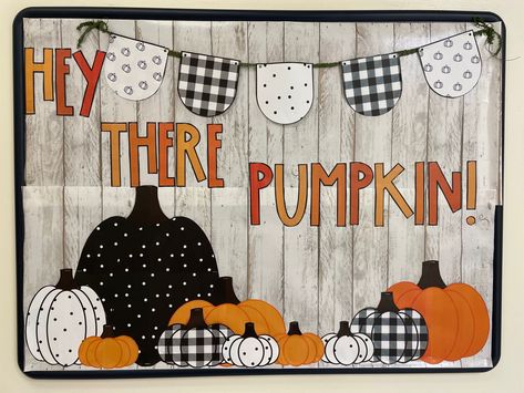 Fall Theme Bulletin Board, Fall Bulletin Board, Bullentin Boards, Fall Windows, Fall Classroom Decorations, Fall Classroom, Fall Bulletin Boards, Preschool Bulletin, Preschool Bulletin Boards