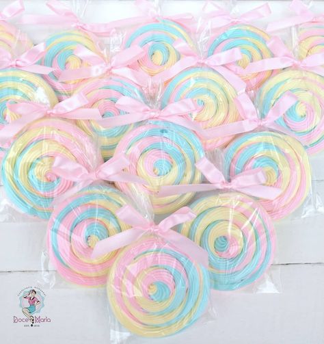 Doce Maria on Instagram: “Rococó tricolor candy colors o mais lindo! 🥰  Maiores informações pelo WhatsApp, link na Bio!” Meringue Cookie Recipe, Meringue Recipe, Meringue Cookies, Pasta Fresca, Meringue, Candy Colors, Macarons, No Instagram, Tie Dye