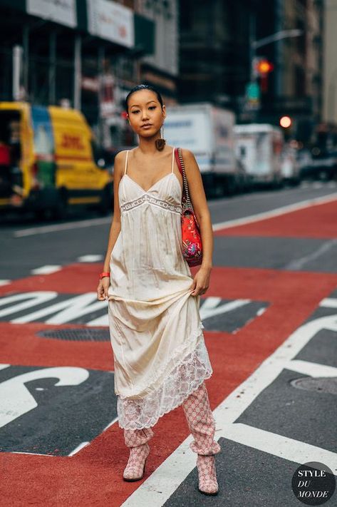 Slip Dress Street Style, Dress Street Style, Stockholm Fashion Week, Girl Trends, Fashion Week Street Style, High Fashion Street Style, Street Chic, Mode Style, Simple Dresses