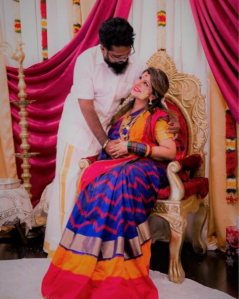 Seemantham Photoshoot Ideas, Seemantham Photo Poses Traditional, Baby Shower Photoshoot Indian, Baby Shower Pics Indian, Valakappu Photos, Baby Shower Poses Indian, Seemantham Photo Poses, Baby Shower Poses Mom, Indian Baby Shower Photoshoot Ideas