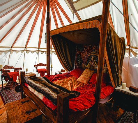 Good Knights: The Legendary Medieval Glampsite Themed glamping can be a hit or miss for travelers keen to seek out authenticity and sense of place. But one couple in Canada have managed to create a Medieval Encampment with such passion and authenticity that nobody could fail to become fully charmed and immersed in their vision. Medieval Bed, Medieval Home Decor, Three Hills, Pavilion Plans, Medieval Decor, Rich Decor, Good Knight, Medieval Furniture, Cottagecore Home