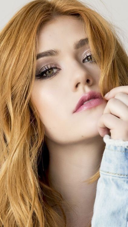 Kate Mcnamara, Clary Und Jace, Pale People, Clary Fairchild, Kat Mcnamara, Clary Fray, Katherine Mcnamara, Braid Tutorial, Redhead Beauty