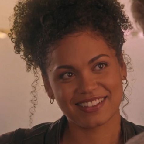 station 19 • 'lost and found', 2x04 • barrett doss Vic Hughes, Barrett Doss, Station 19, Curly Hair, Hair