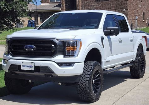 Girly Pickup Truck, F150 Mods, 2021 Ford F150, Ford F150 Lifted, F150 Lifted, Ford F150 Lariat, Fords 150, Truck Toppers, Nice Trucks