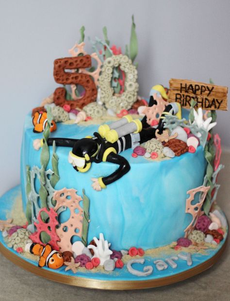 A 50th Birthday Scuba Diving Cake by The Sugared Rose. #scubadivingcake #scubacake #50thbirthdaycake #thesugaredrosecustomorder #thesugaredrosebespoke Scuba Diving Cake, Scuba Cake, Diving Cake, Nemo Cake, Ocean Cakes, 38th Birthday, Shark Cake, Sweet Cooking, 50th Birthday Cake