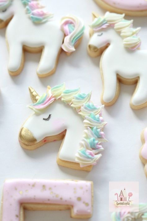 (Video) How to Decorate Simple Unicorn Cookies | Sweetopia Unicorn Desserts, Unicorn Cookies, Cookie Videos, Royal Iced Cookies, Frozen Cookies, Unicorn Cupcakes, Sugar Cookie Royal Icing, Royal Icing Recipe, Sugar Cookie Designs