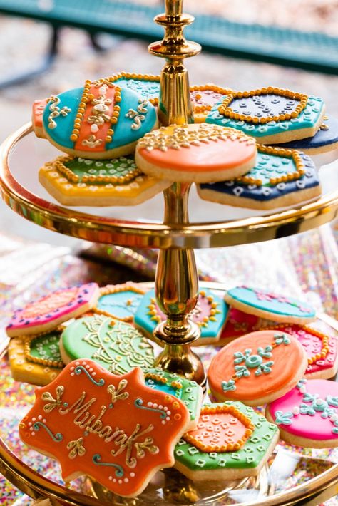 Dholki Theme, Dholki Cake, Theme Cookies, Cookies Ideas, Catering Desserts, Tiered Cake Stand, Cake Stand, Dessert, Cake