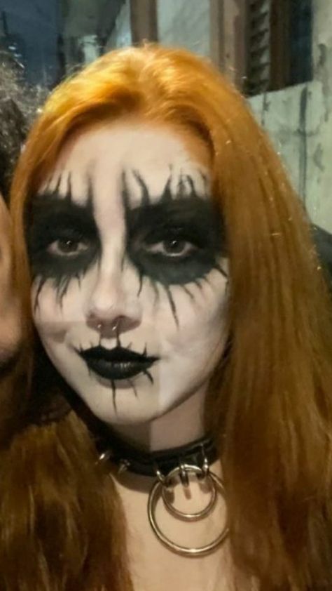 Simple Corpse Paint Makeup, Corps Makeup, Metal Face Paint, Metal Head Makeup, Corpse Paint Ideas, Corpse Makeup, Metalhead Makeup, Metal Makeup, Metal Costume