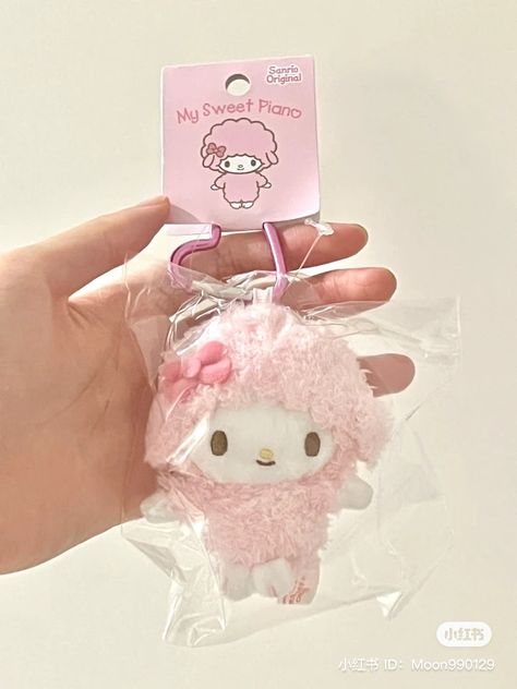 My Sweet Piano Keychain, My Sweet Piano Merch, Cute Key Chains Aesthetic, My Melody Items, My Sweet Piano, Sanrio Bag, Toy Keys, Piano Key, Cartoon Backpack